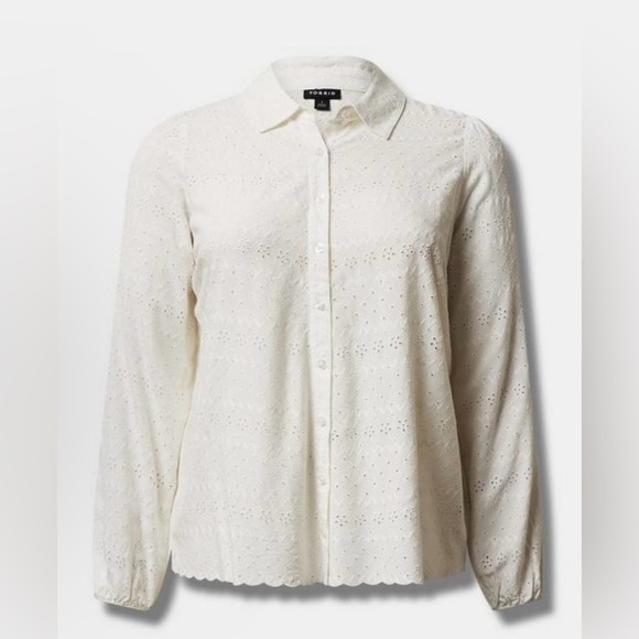 NWT Torrid Women’s Plus Size Eyelet Button Up Long Sleeve Shirt Size 4 W… - Picture 4 of 8